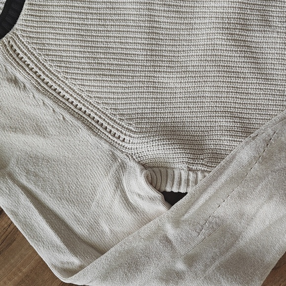 EUC Knit Tunic Sweater - Picture 3 of 6